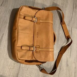 Kenneth Cole Reaction Tan Leather Messenger Bag